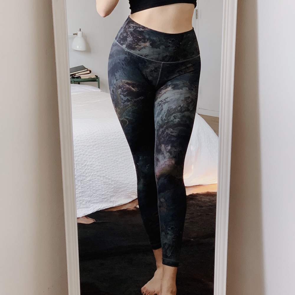 Lululemon marbled leggings
